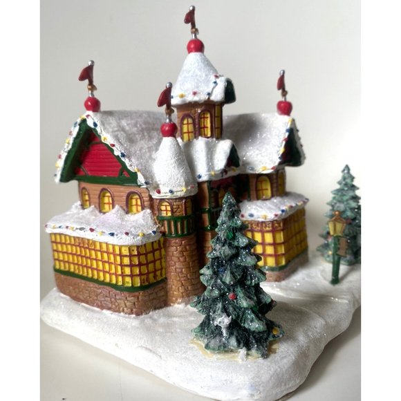 Thomas Kinkade Nort Pole Village Colecction Lighted - Picture 3 of 9